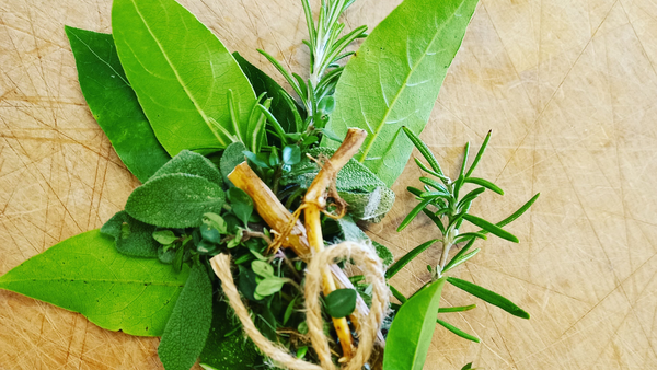 Mineral and Herb Bundle. (Fresh nettle root and herbs)